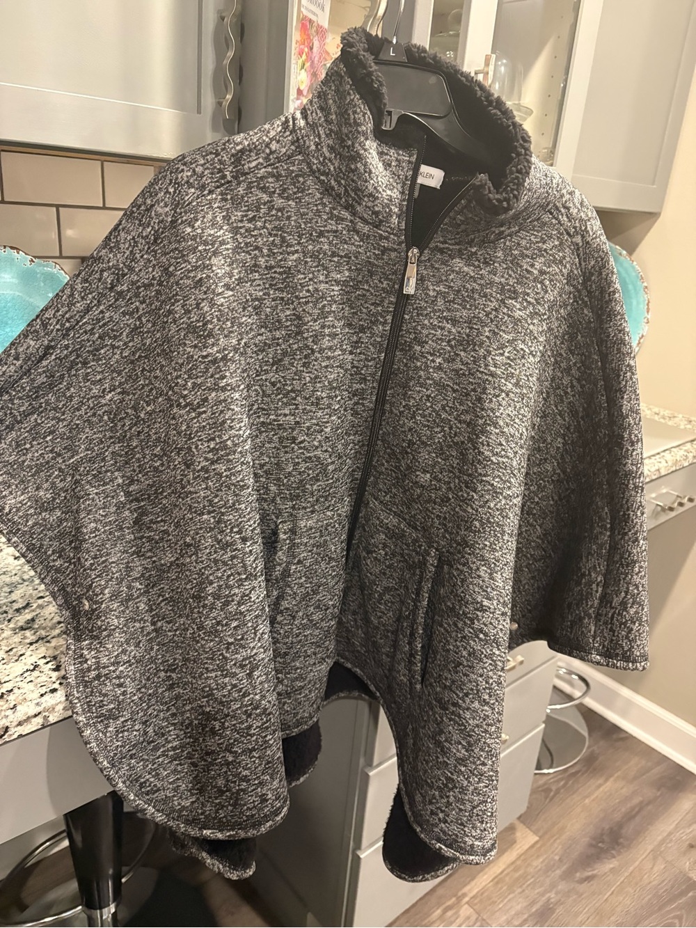 Calvin Klein Women’s Gray Zip-Front Fleece Lined Poncho Jacket